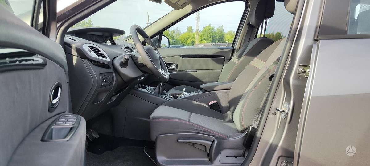 Renault Scenic - 10
