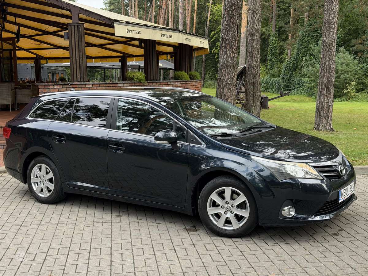 Toyota Avensis - 4