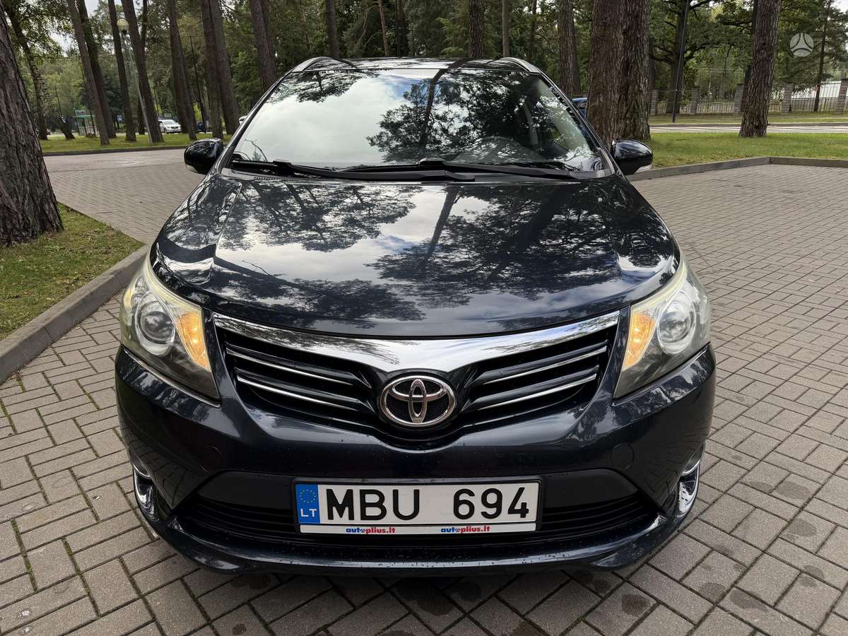 Toyota Avensis, 2.0 l., Универсал