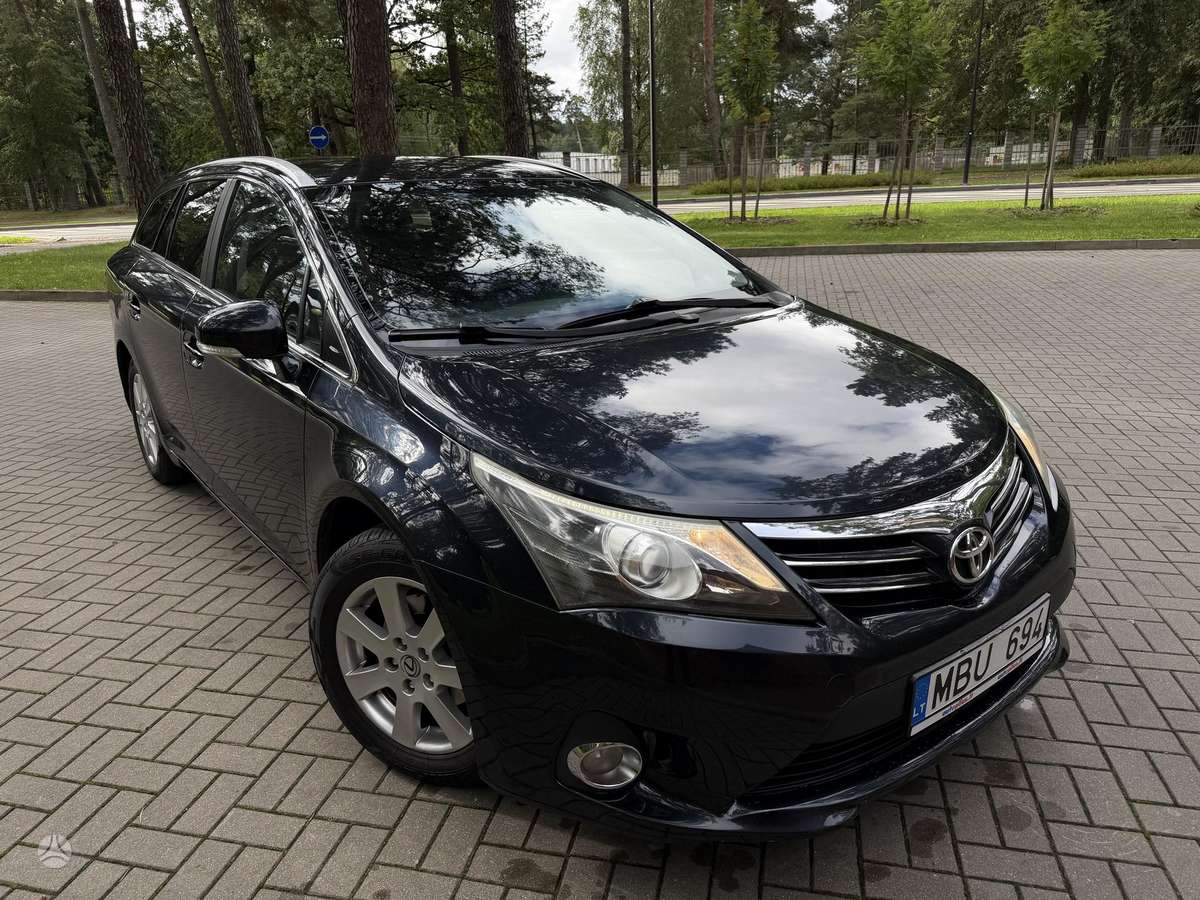 Toyota Avensis, 2.0 l., Универсал