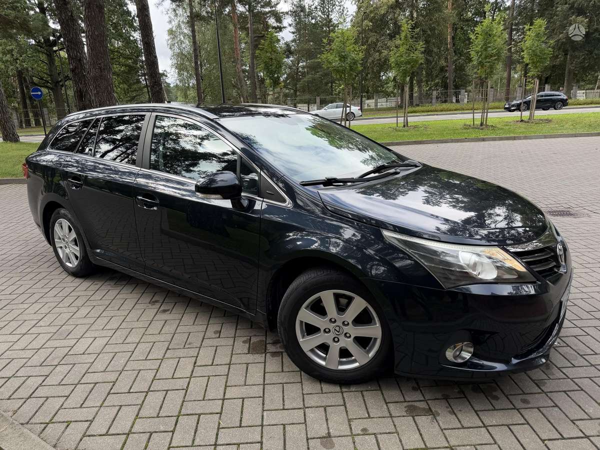 Toyota Avensis, 2.0 l., Универсал