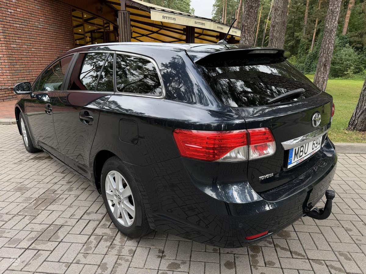 Toyota Avensis, 2.0 l., Универсал