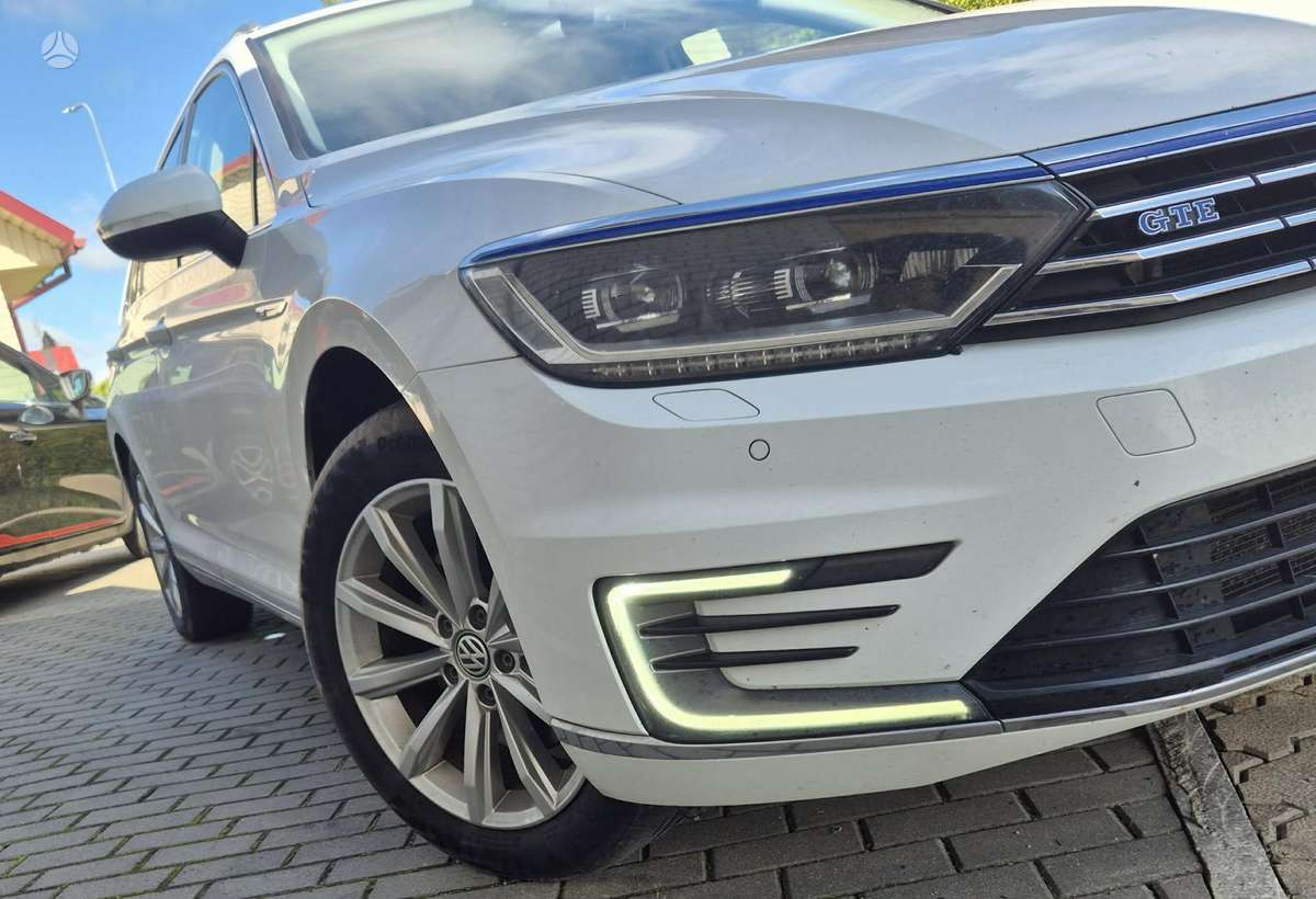 Volkswagen Passat - 3