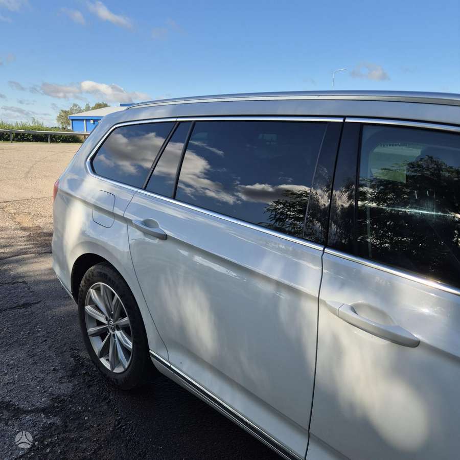 Volkswagen Passat - 5