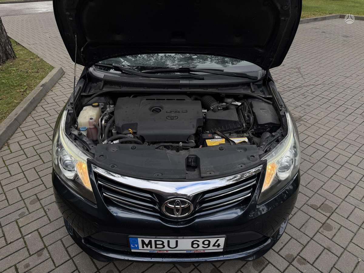 Toyota Avensis, 2.0 l., Универсал
