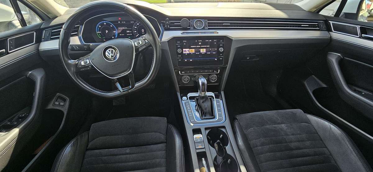 Volkswagen Passat - 7