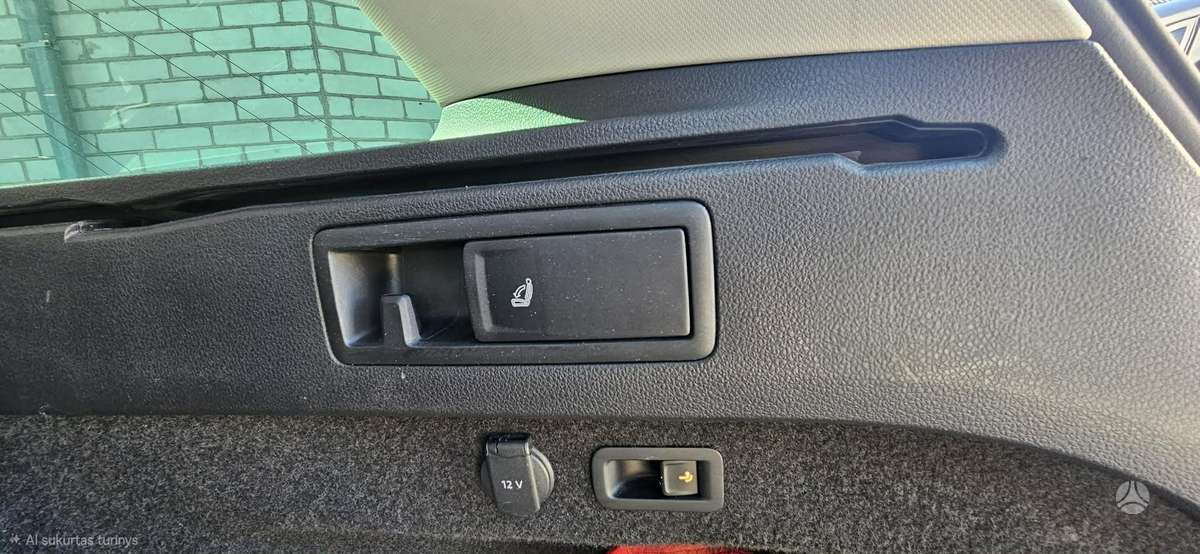 Volkswagen Passat - 12