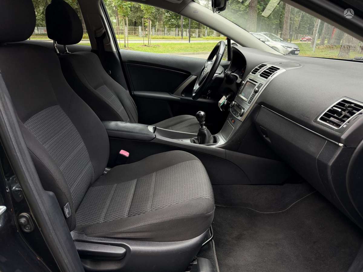 Toyota Avensis, 2.0 l., Универсал