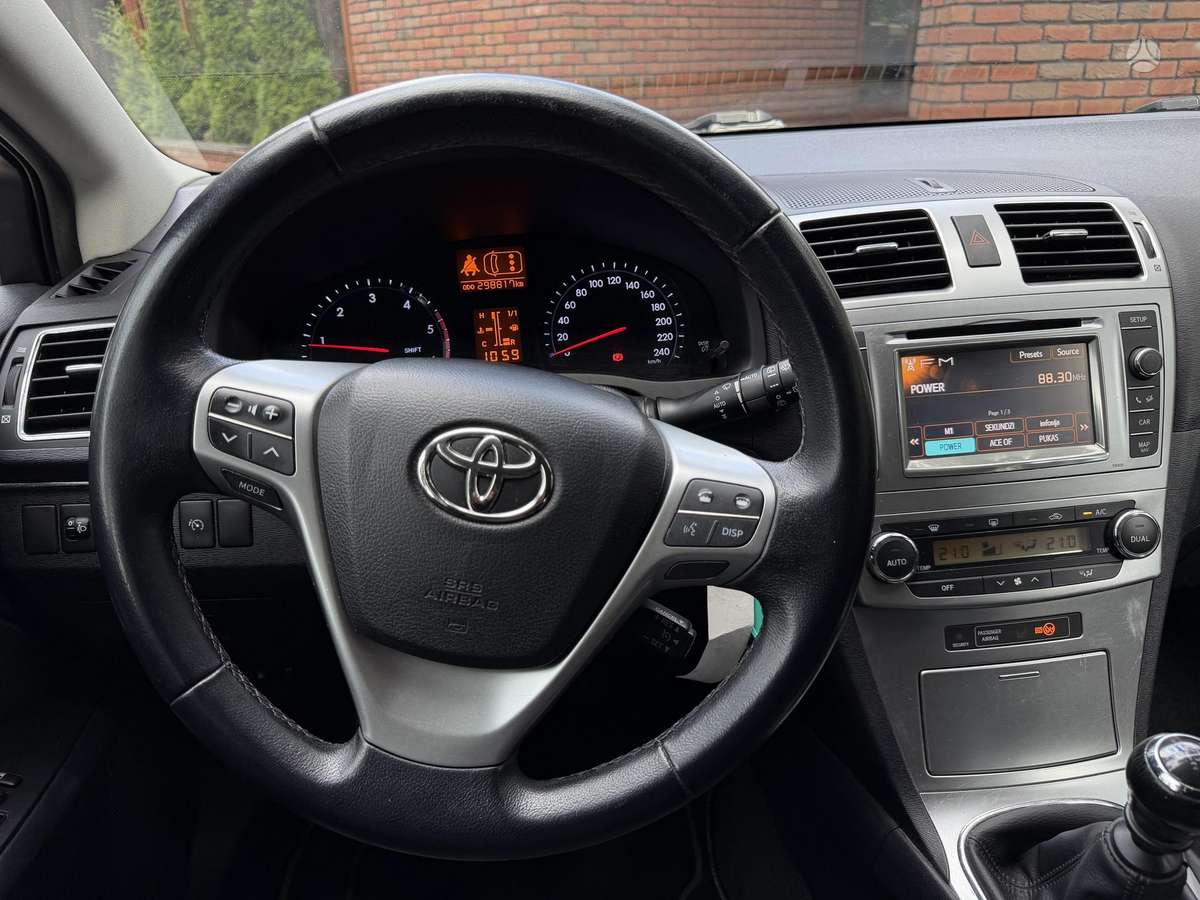 Toyota Avensis, 2.0 l., Универсал