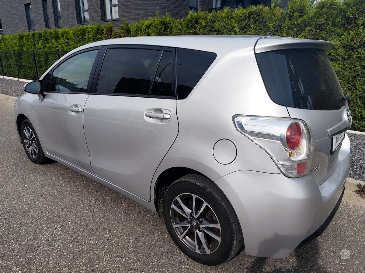 Toyota Verso - 6