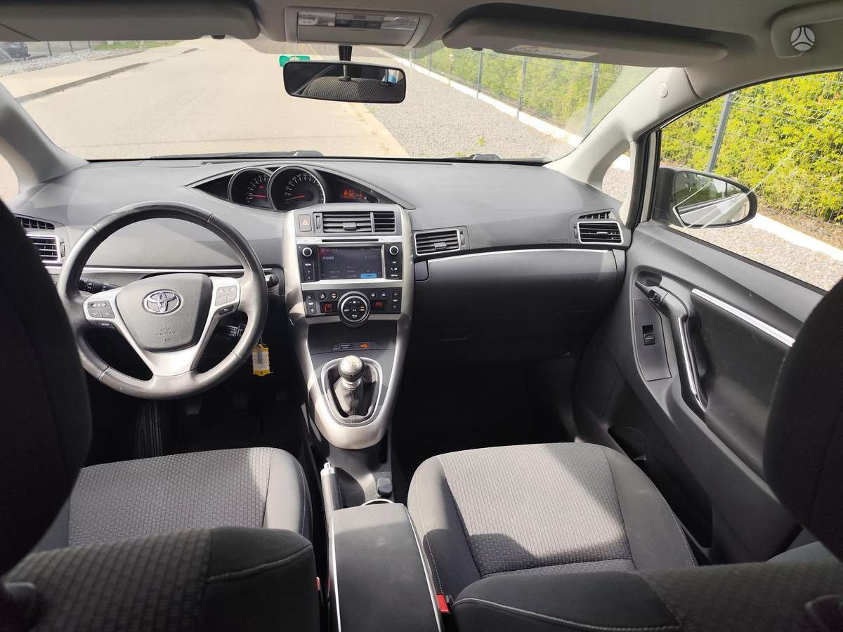 Toyota Verso - 7