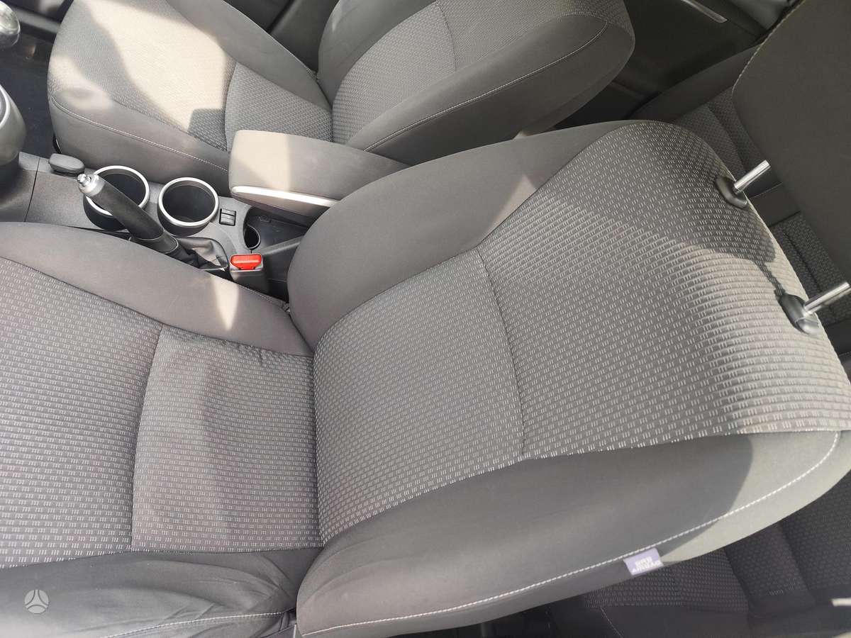 Toyota Verso - 8