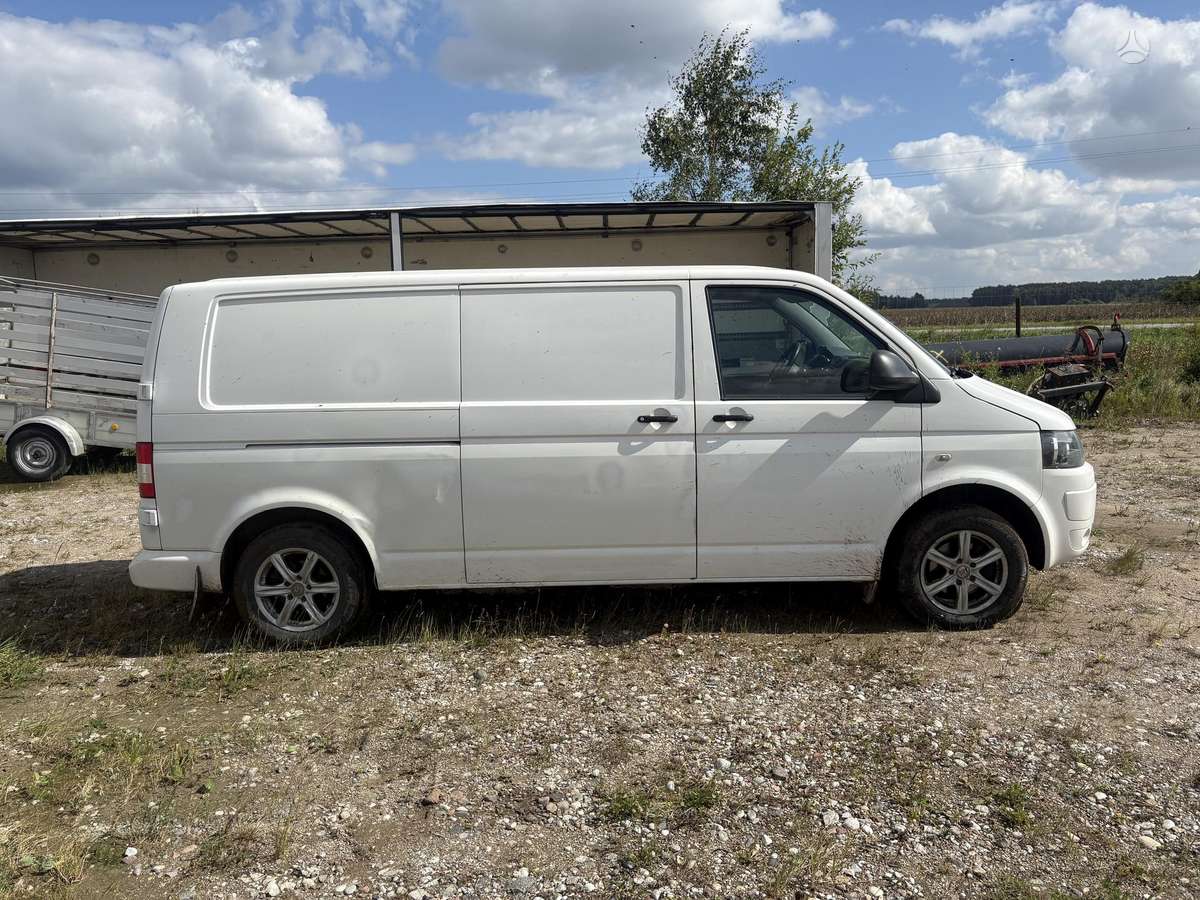 Volkswagen Transporter - 4