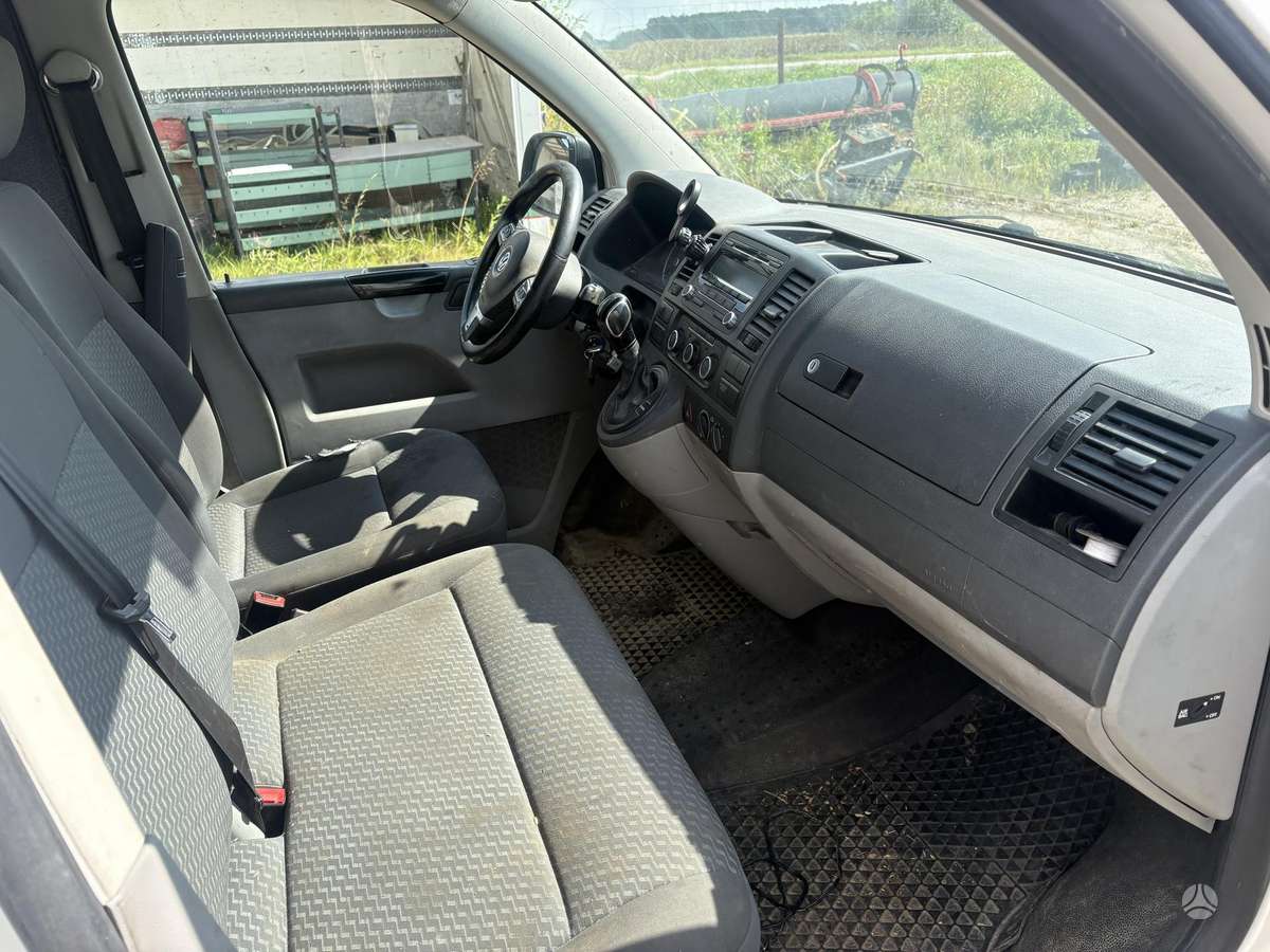 Volkswagen Transporter - 10