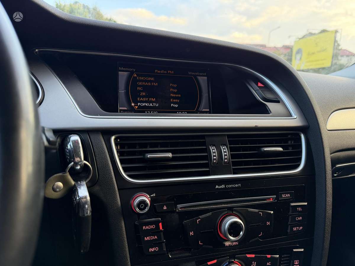 Audi A4, 2.0 l., Универсал