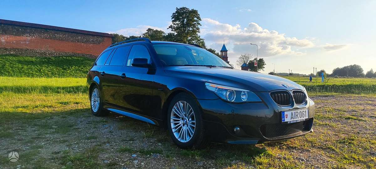 BMW 523, Универсал