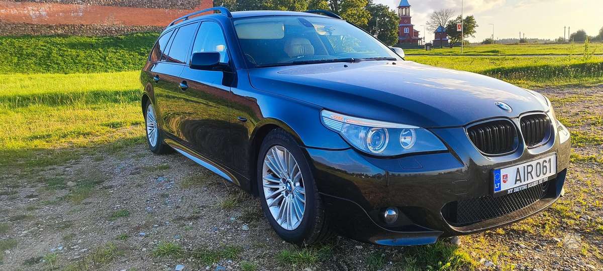BMW 523, Универсал