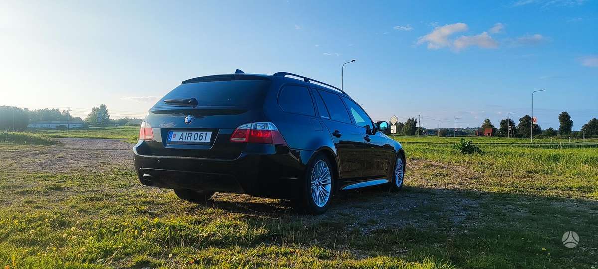 BMW 523, Универсал