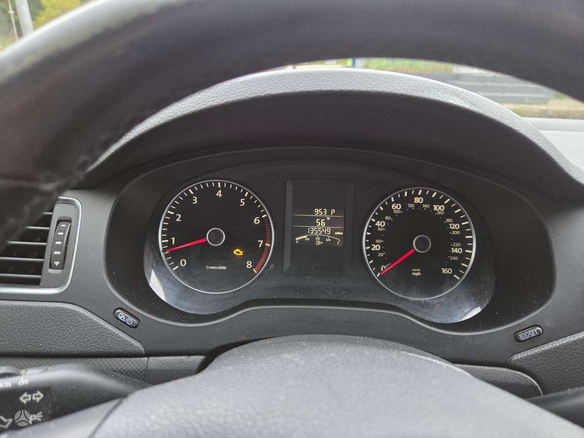 Volkswagen Jetta - 9