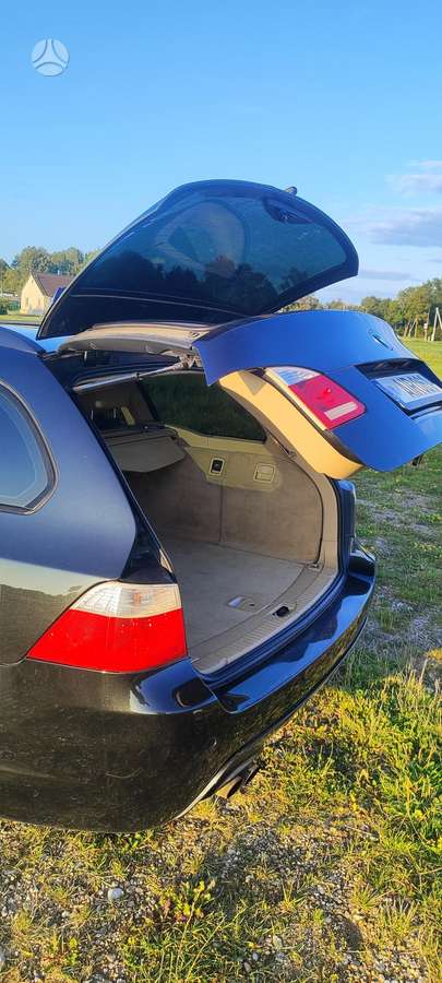 BMW 523, Универсал