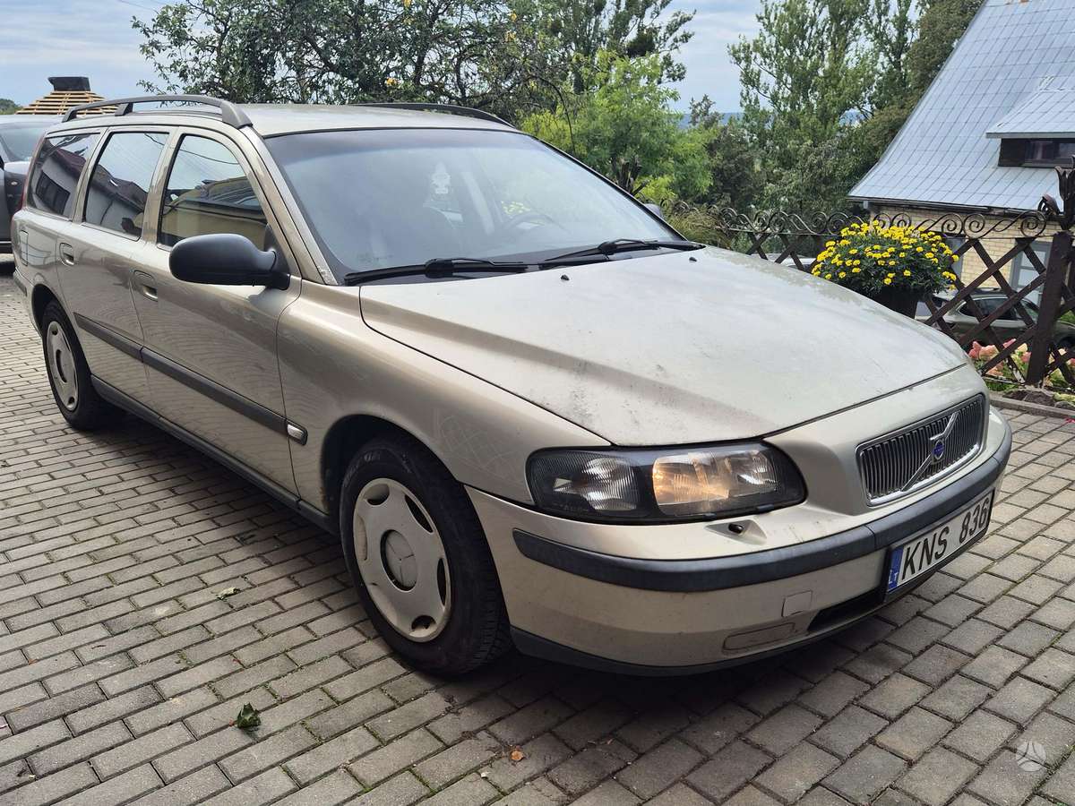 Volvo V70, 2.4 l., wagon