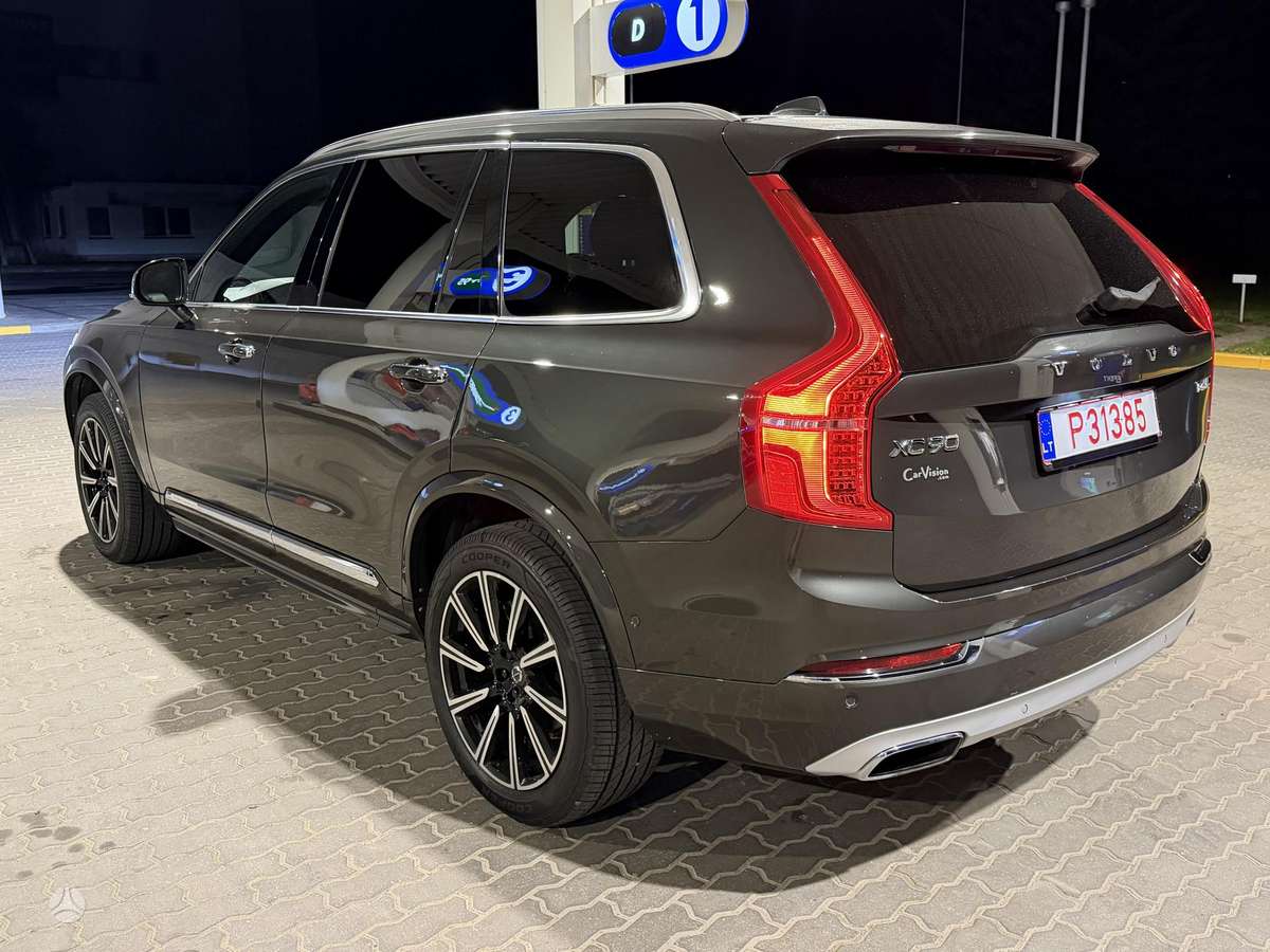 Volvo XC90 - 11