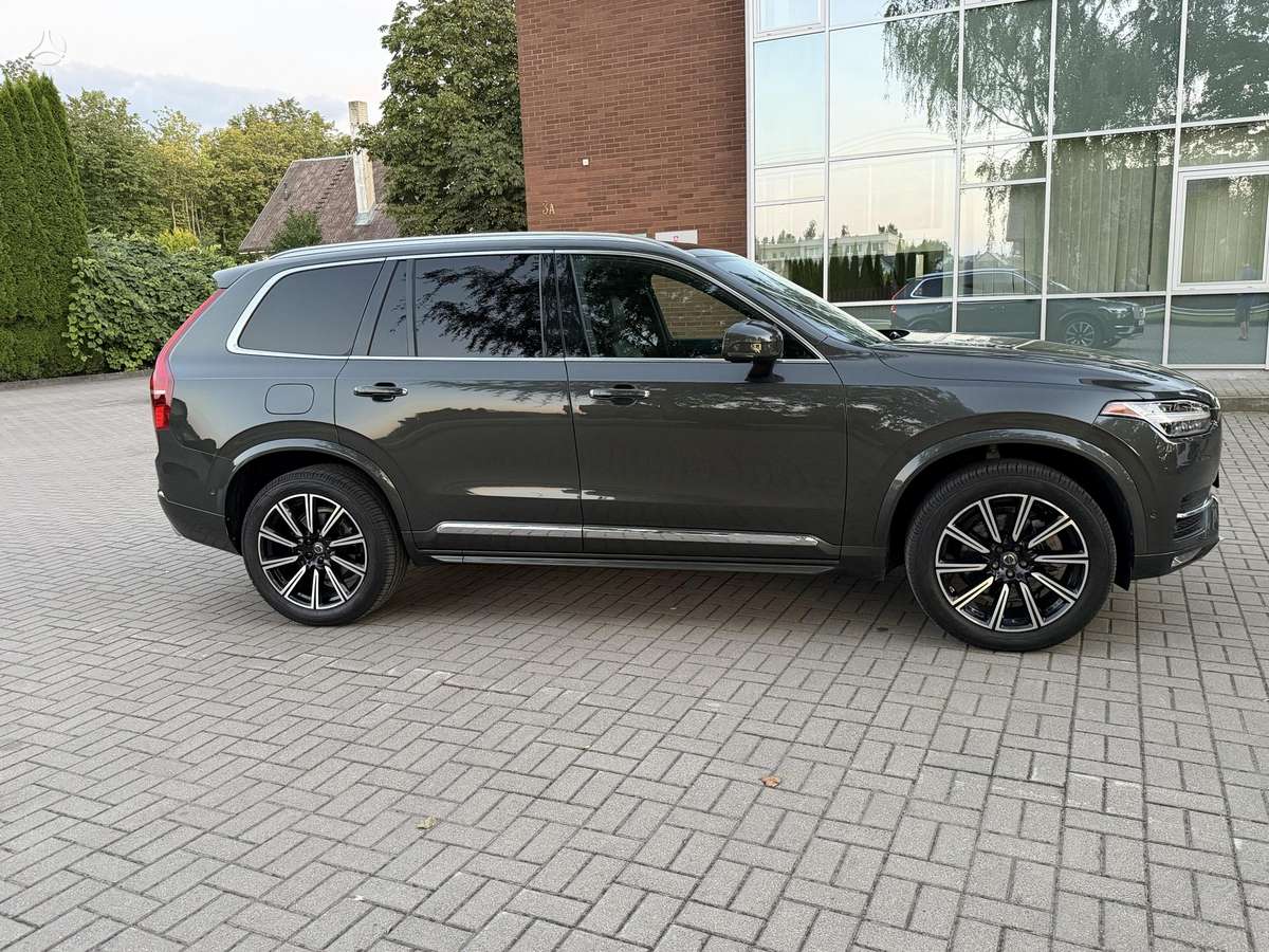 Volvo XC90 - 8