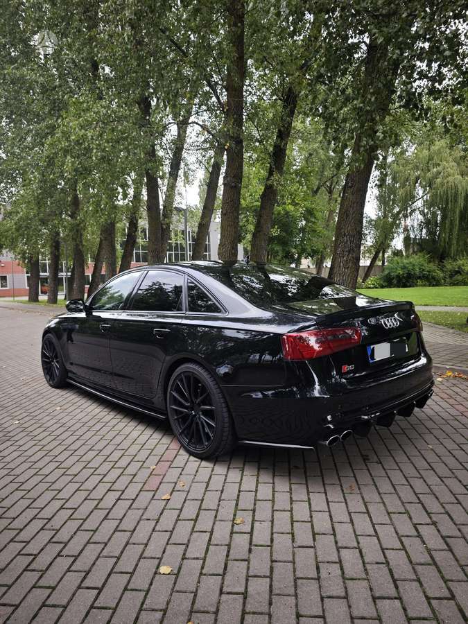 Audi S6, 4.0 l., Седан