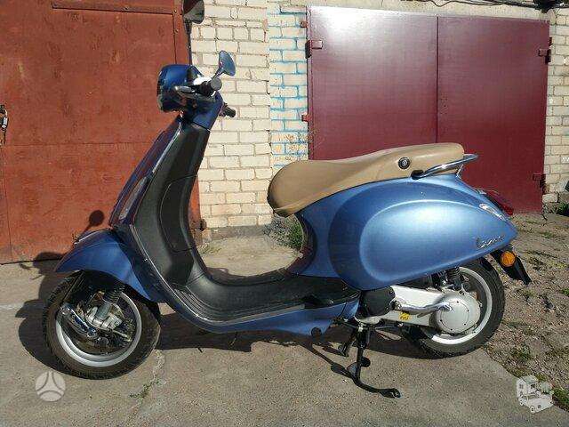 Piaggio Vespa 49cc, scooters / mopeds