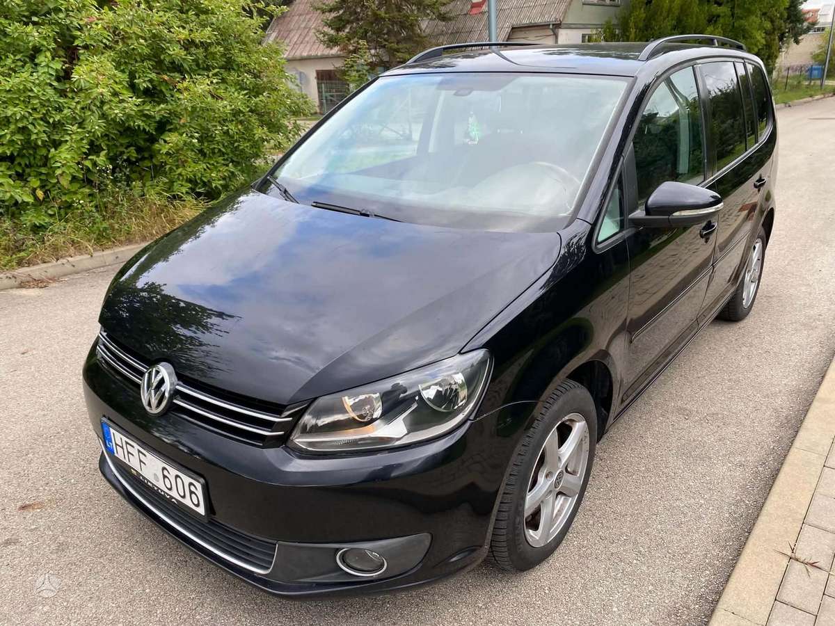 Volkswagen Touran - 10