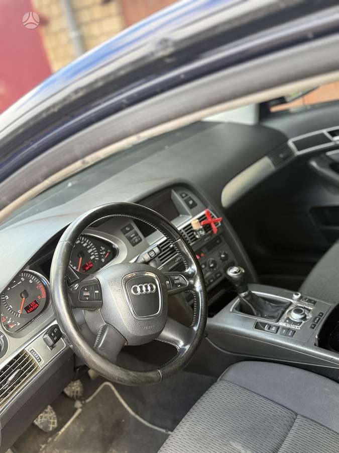 Audi A6, 2.4 l., Седан