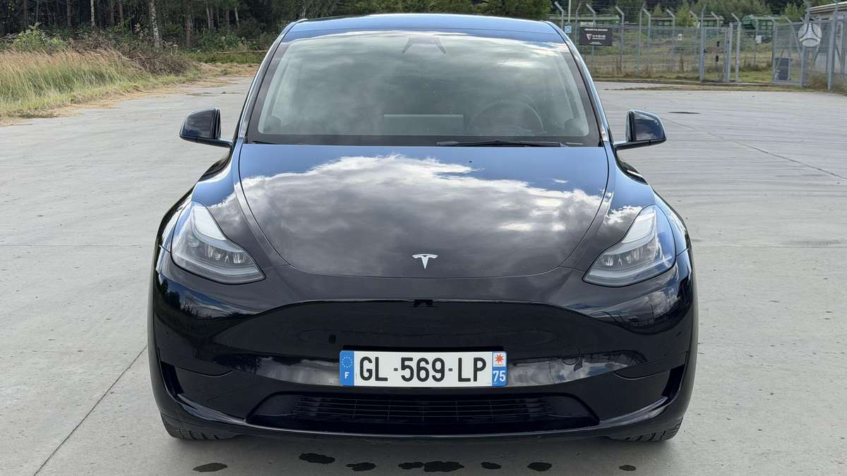 Tesla Model Y, 60 кВт·ч, Хэтчбек