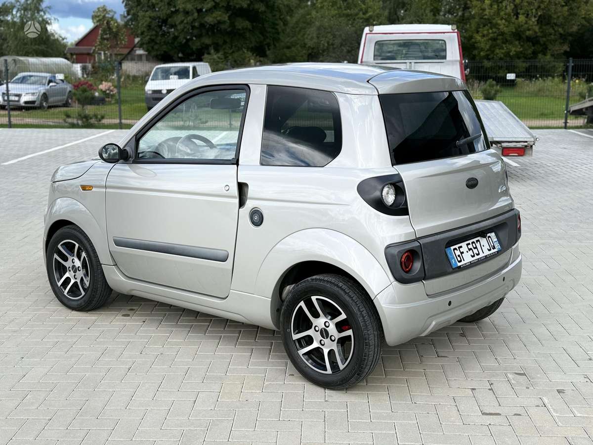 Microcar Mgo, 0.5 l., Минивэн