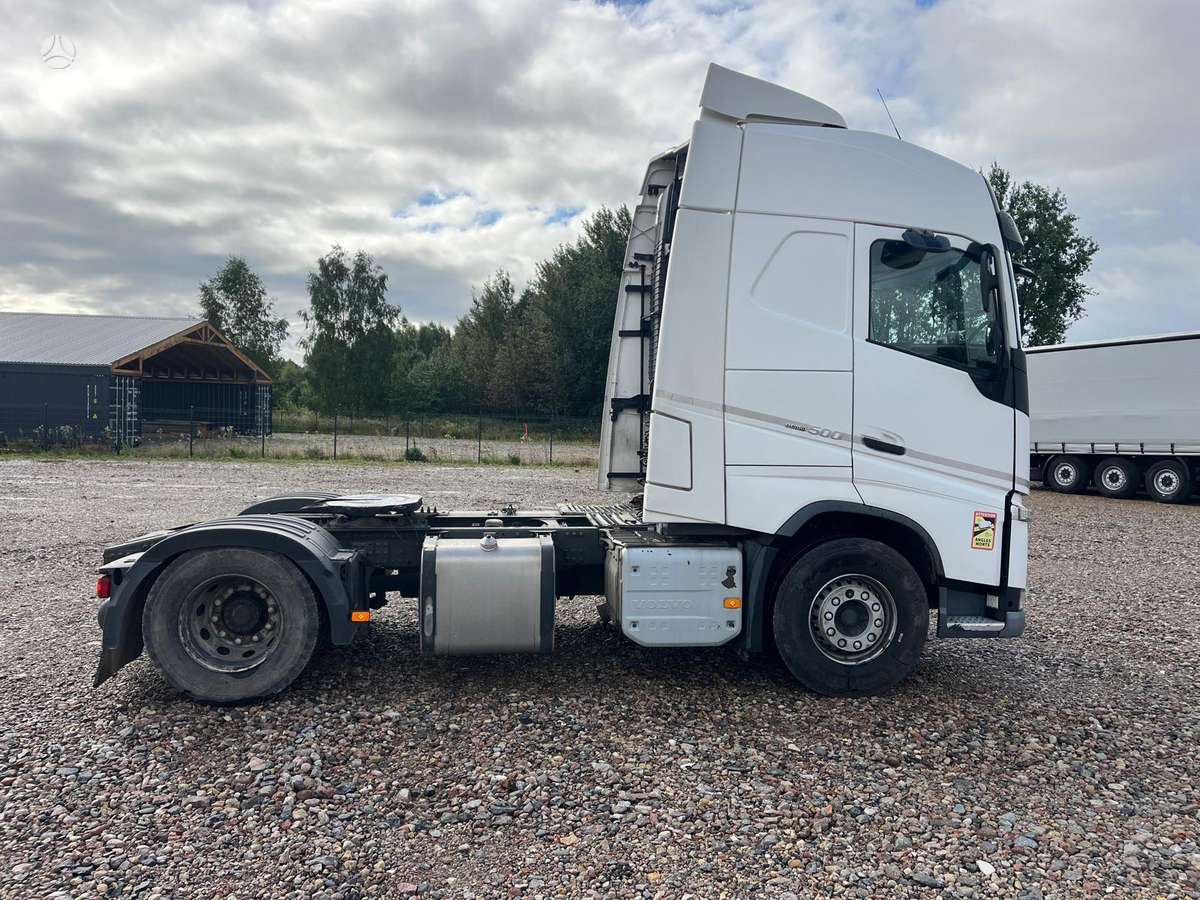 Volvo 500, 2 спальных места