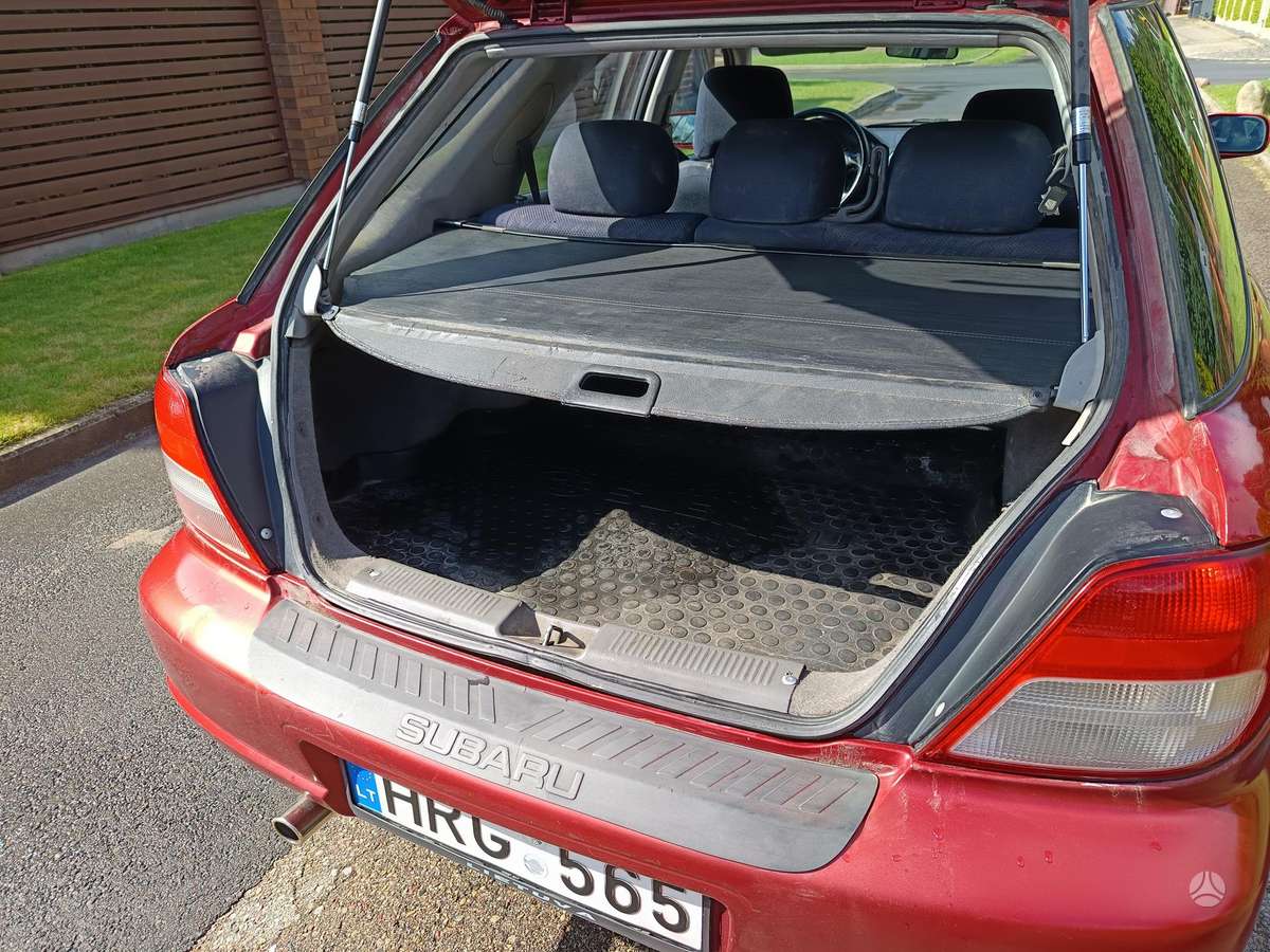 Subaru Impreza, 2.0 l., hatchback