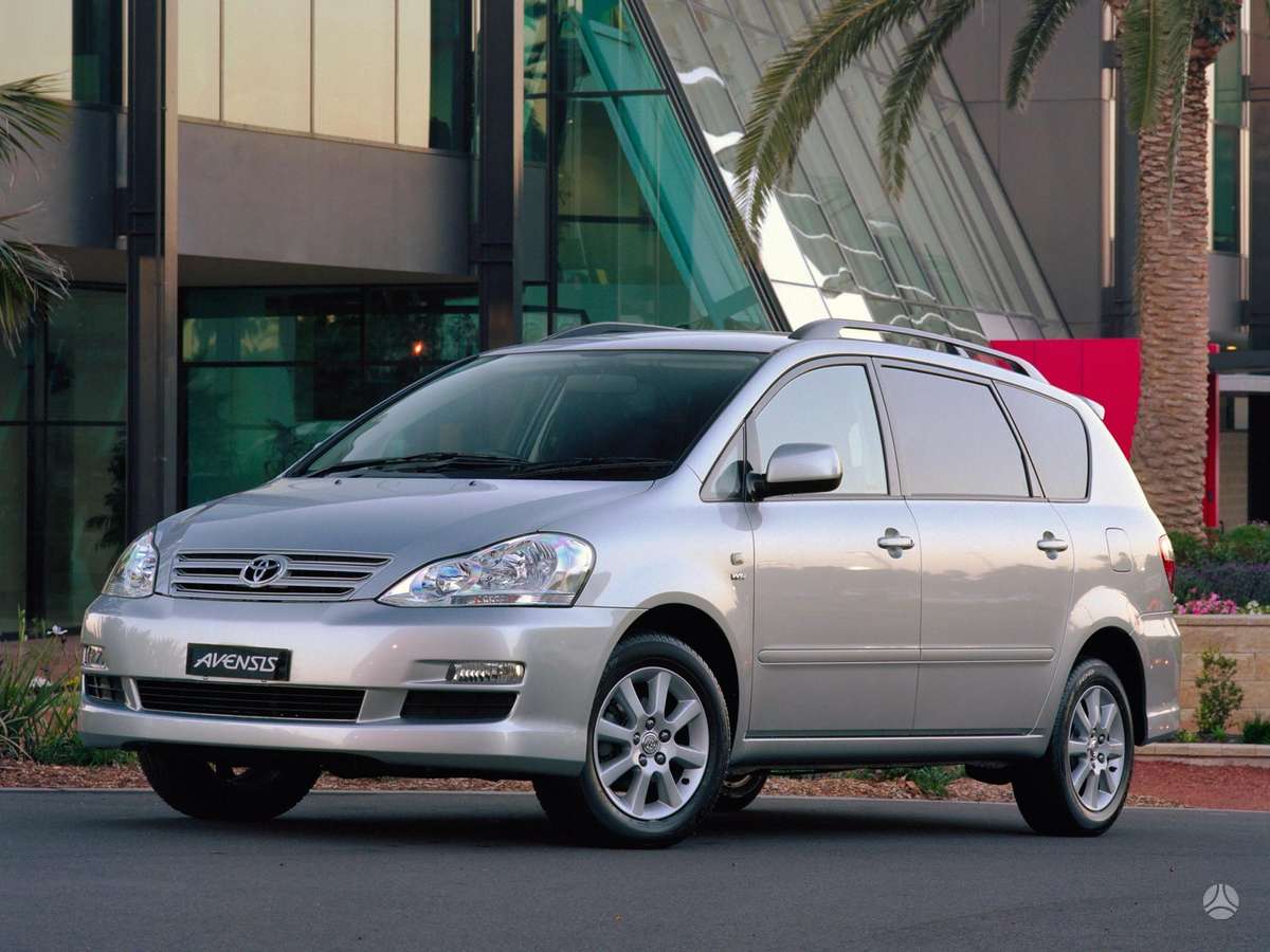 SsangYong Rodius, 2.2 l., Минивэн