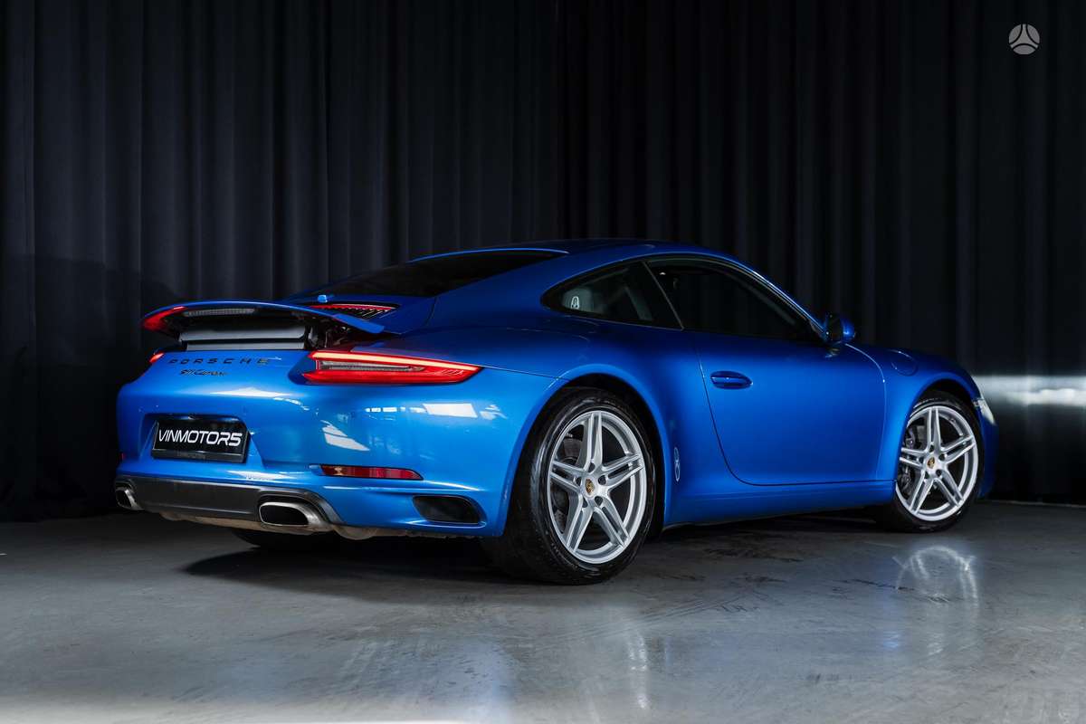 Porsche 911 - 4