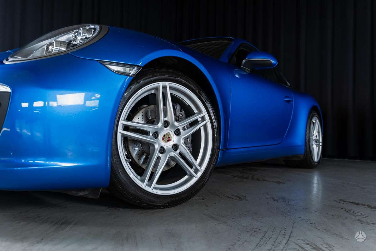Porsche 911 - 12