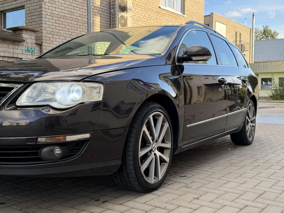 Volkswagen Passat - 4