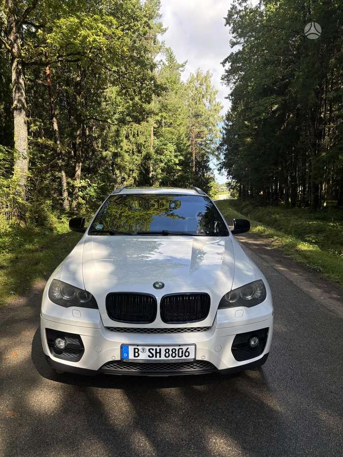 BMW X6, 3.0 l., hatchback