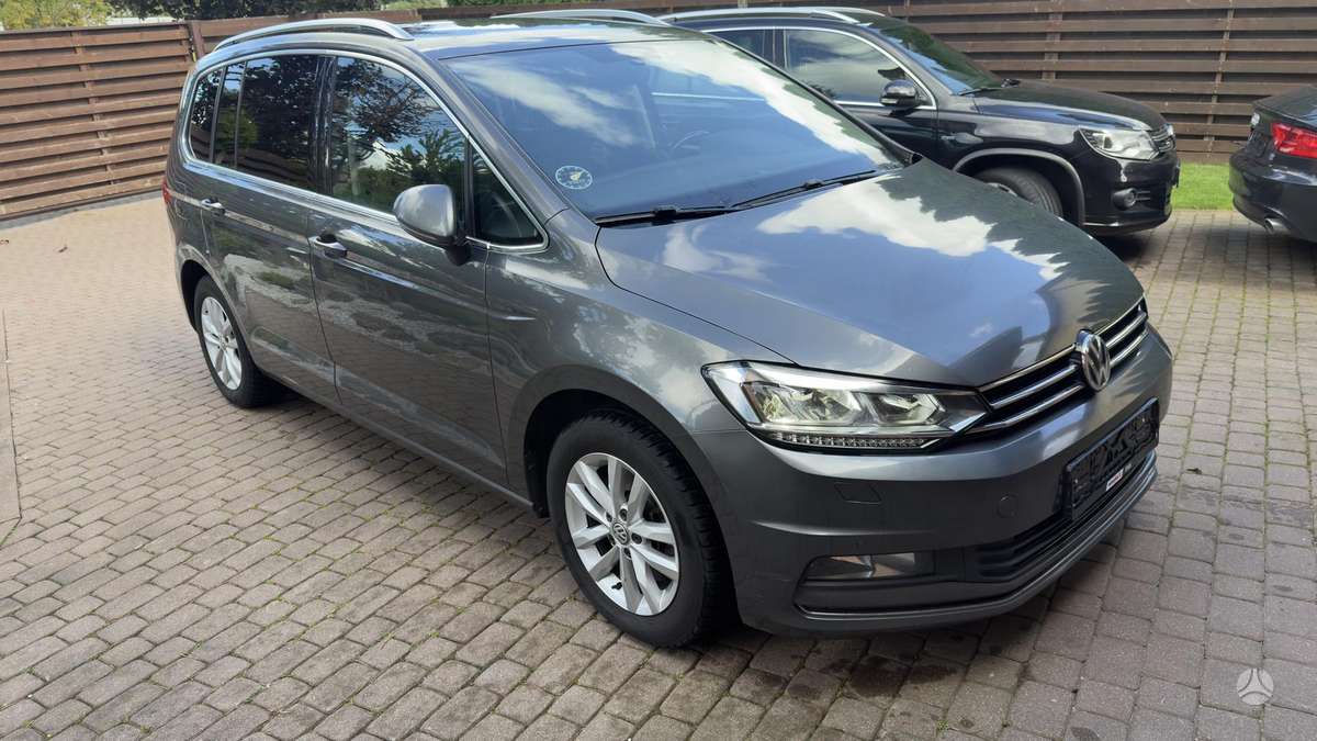 Volkswagen Touran - 3