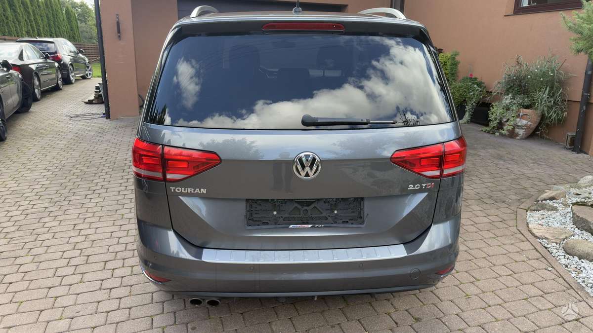 Volkswagen Touran - 6