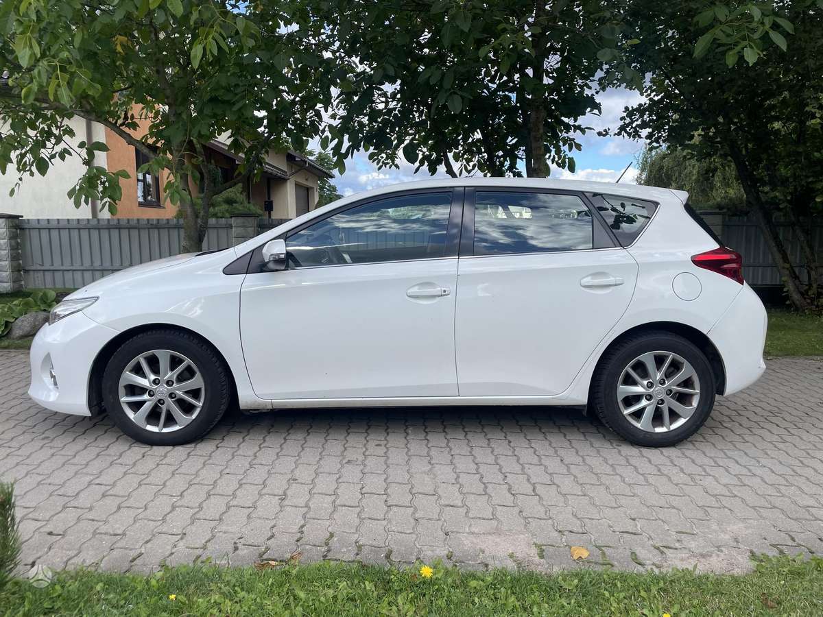 Toyota Auris - 3