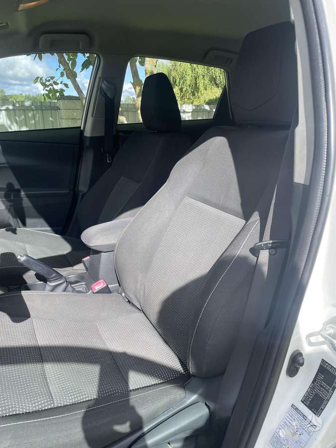 Toyota Auris - 10