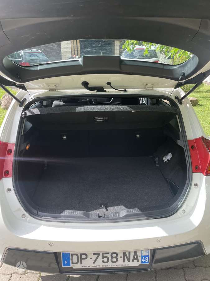 Toyota Auris - 12