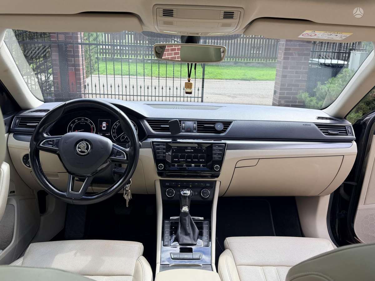 Skoda Superb, 2.0 l., Хэтчбек