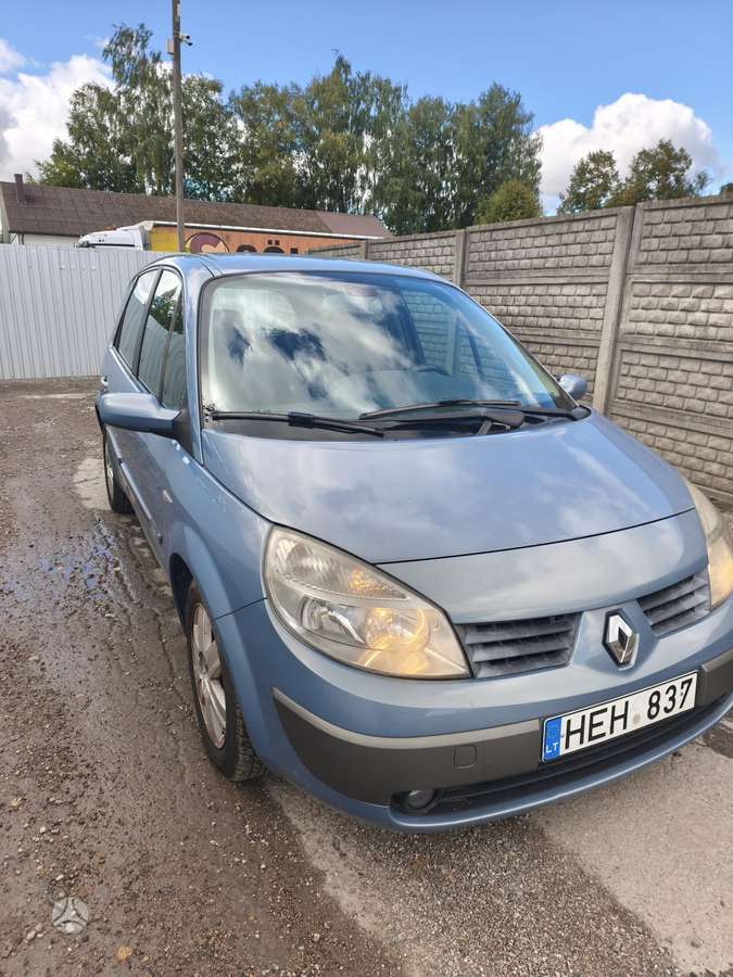 Renault Scenic - 1