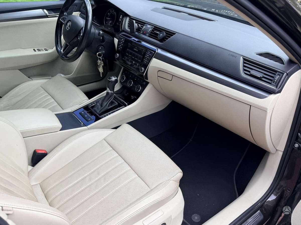 Skoda Superb, 2.0 l., Хэтчбек