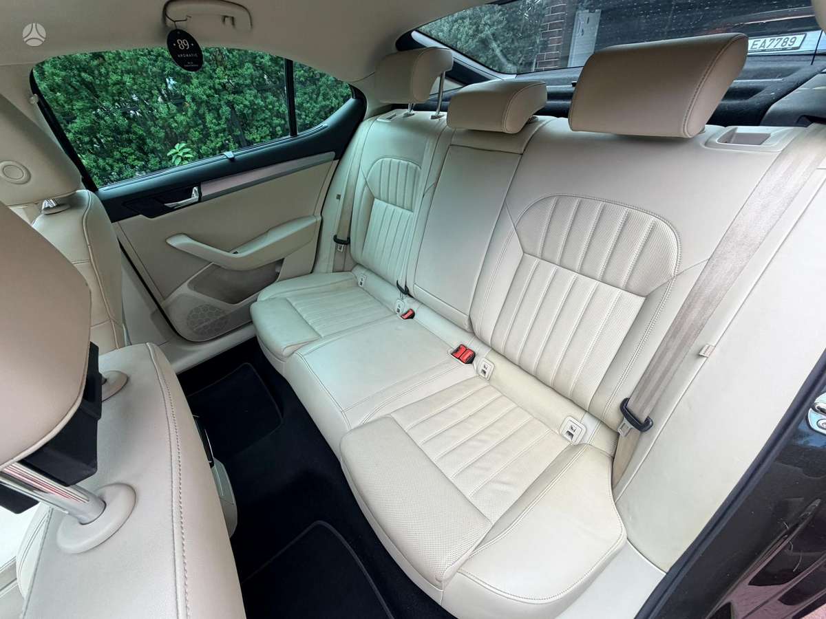 Skoda Superb, 2.0 l., hatchback