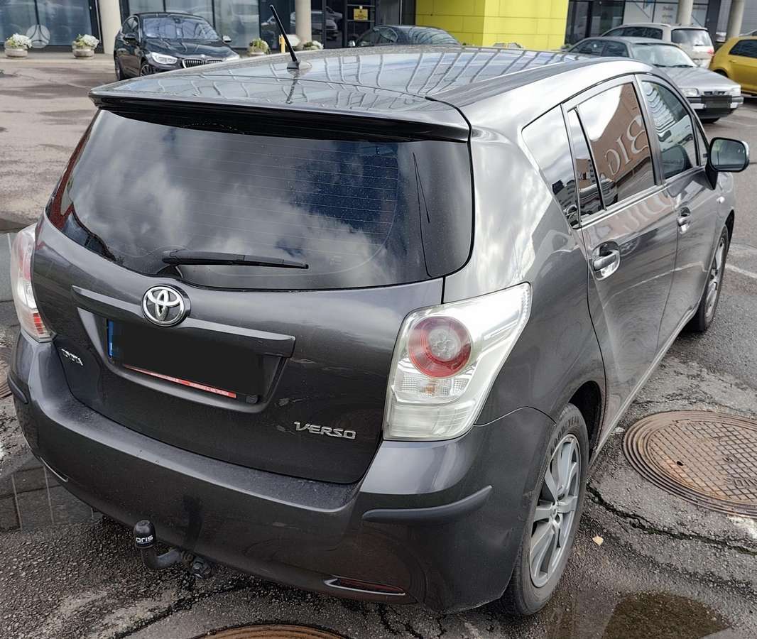 Toyota Verso - 4